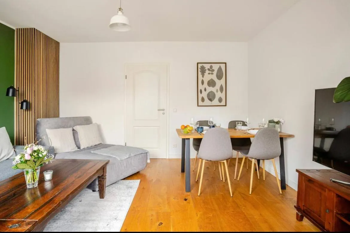 Moderne 100Qm Wohnung Mit Balkon Ανόβερο 0*,  Γερμανία