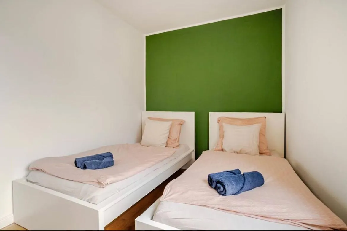 Moderne 100Qm Wohnung Mit Balkon Hanower Apartament